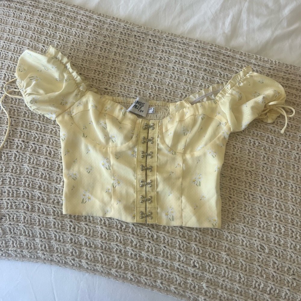 Princess polly yellow floral corset short sleeve top. Never worn